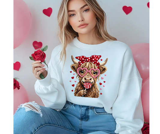 Highland Cow Valentine (Pink Glasses + Lollipop)